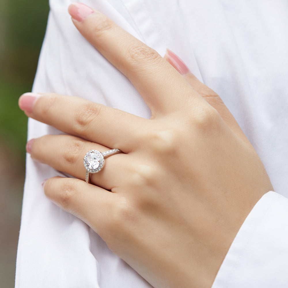 925 Sterling Silver Cz Oval Halo Ladies Ring