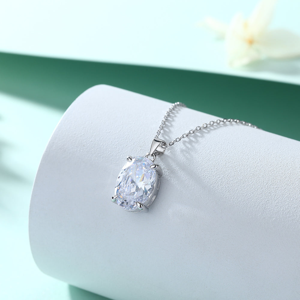925 Sterling Silver Cz Oval Solitaire Pendant with Chain