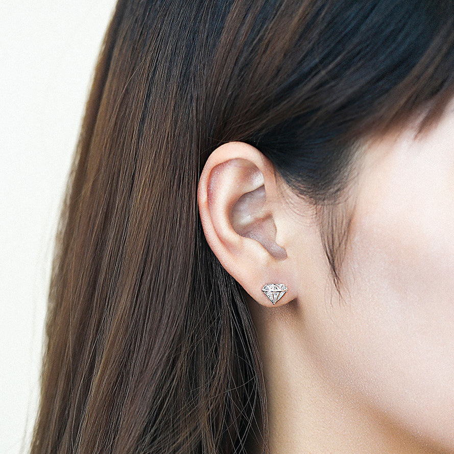 925 Sterling Silver Cz Diamond Shape Ladies Stud Earrings