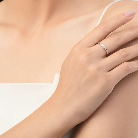 925 Sterling Silver Plain Band with CZ Stones Around the Entire Band