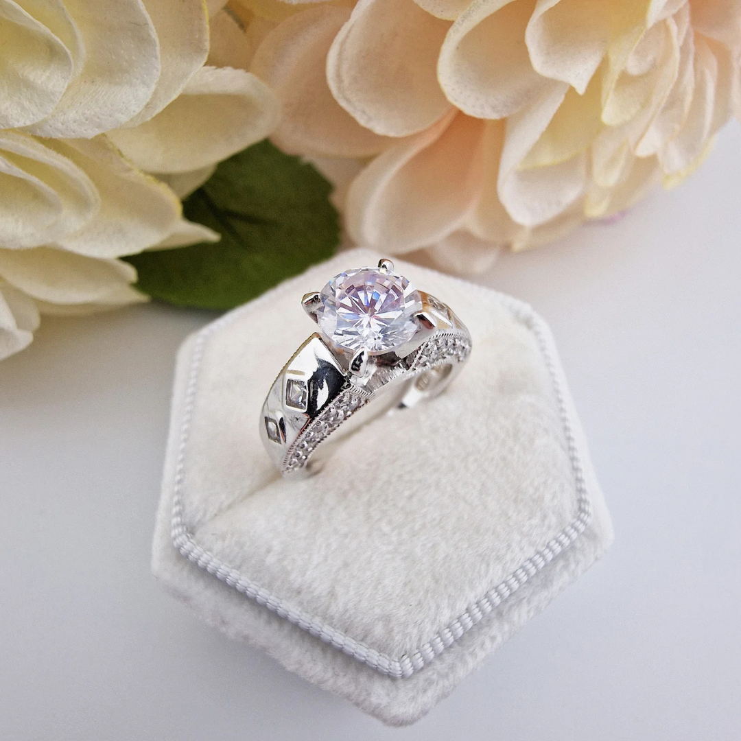 925 Sterling Silver Fancy Cz Ladies Solitaire Ring