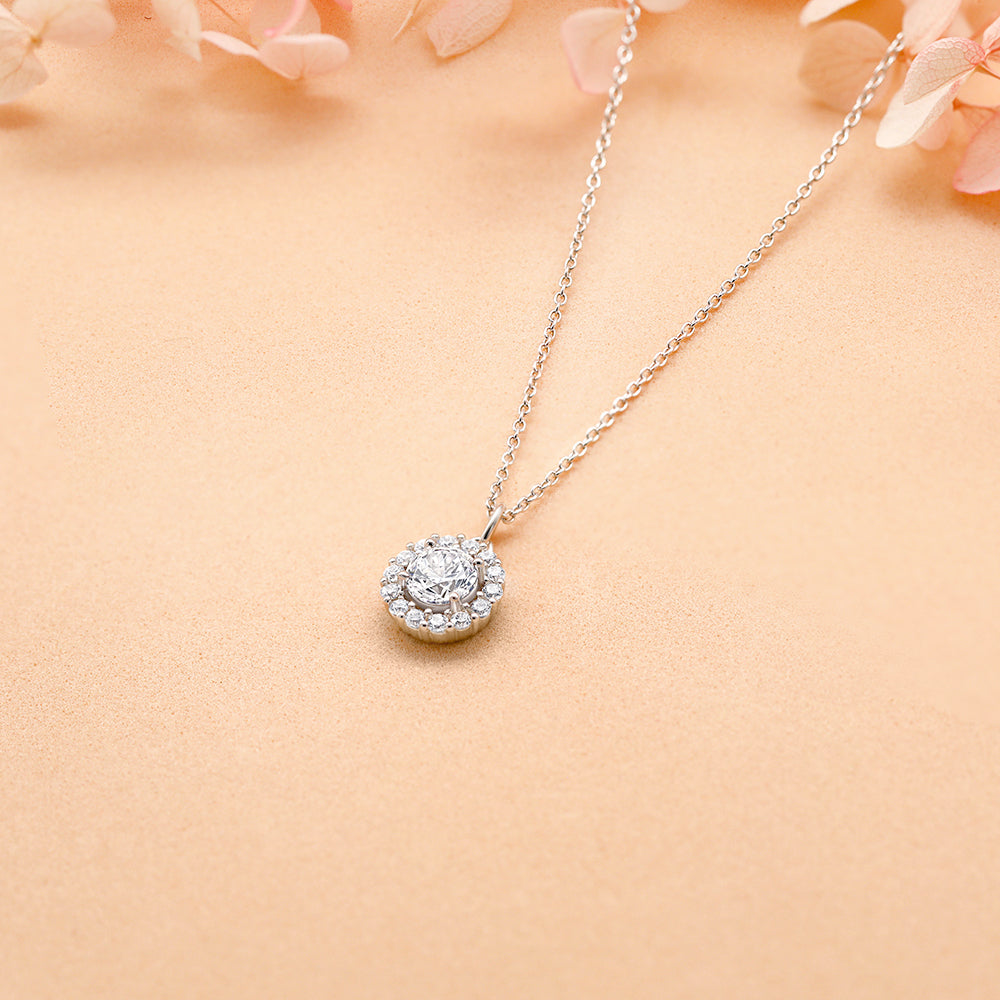 925 Sterling Silver Round Cz Halo Ladies Pendant with Chain