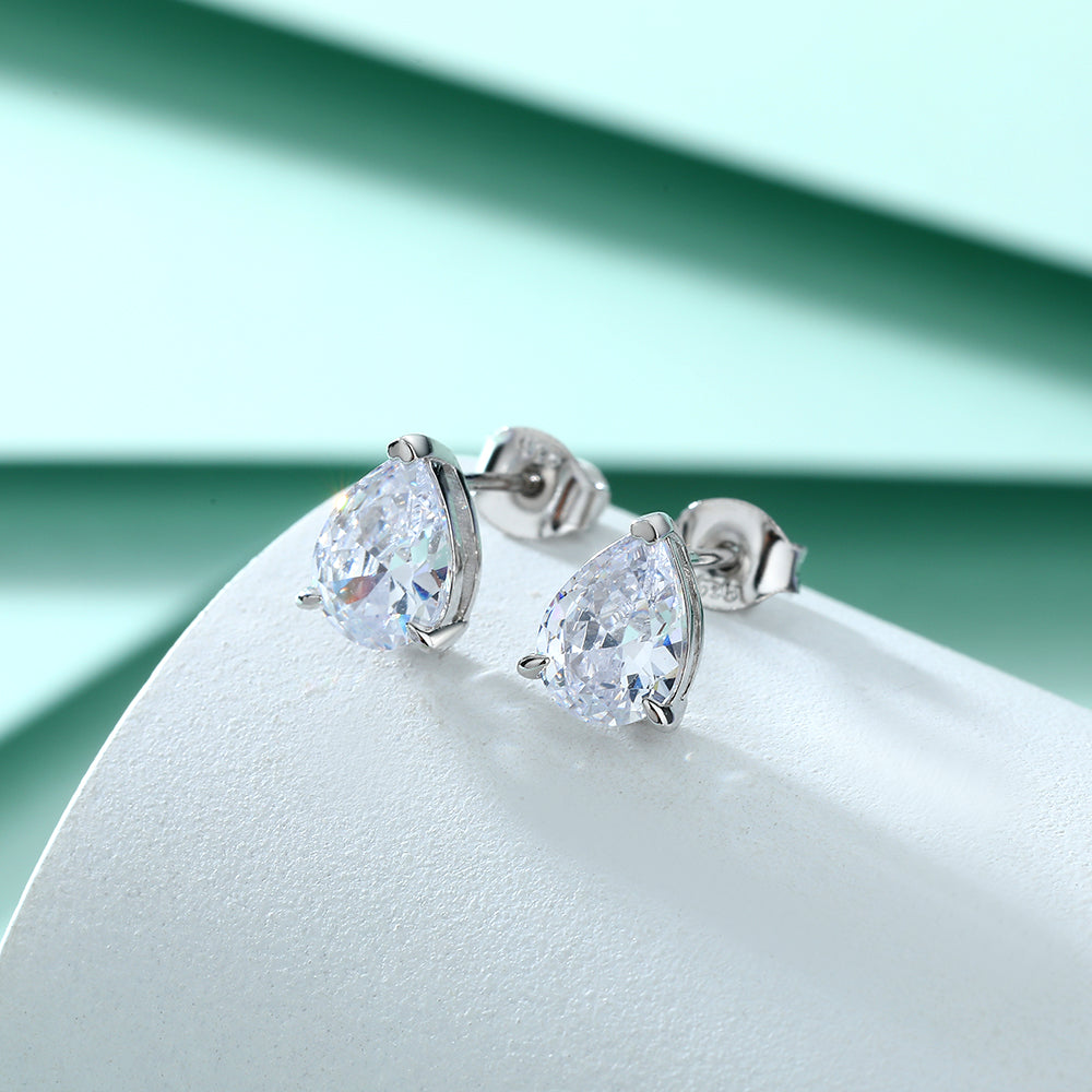 925 Sterling Silver 1.5ct Pear Cz Ladies Stud Earrings