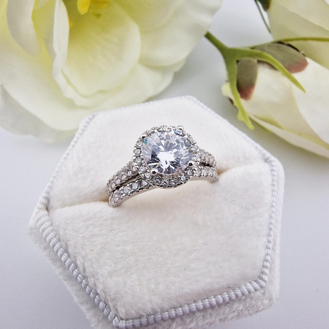 925 Sterling Silver Round Cz Halo Ladies Bridal Ring Set