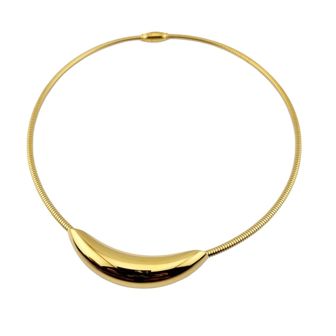Gold-Tone Choker – Sculpted Statement Collar