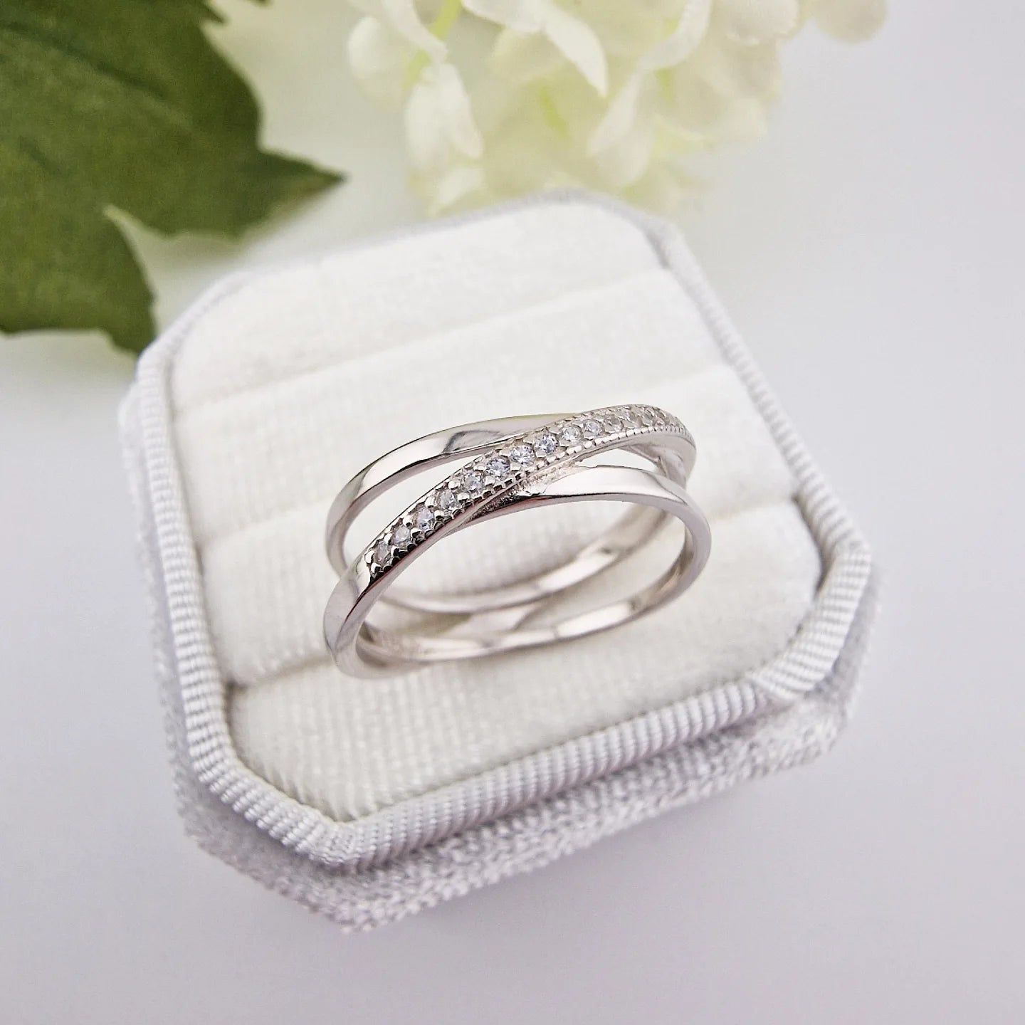 925 Sterling Silver Cz Ladies Crossover Ring