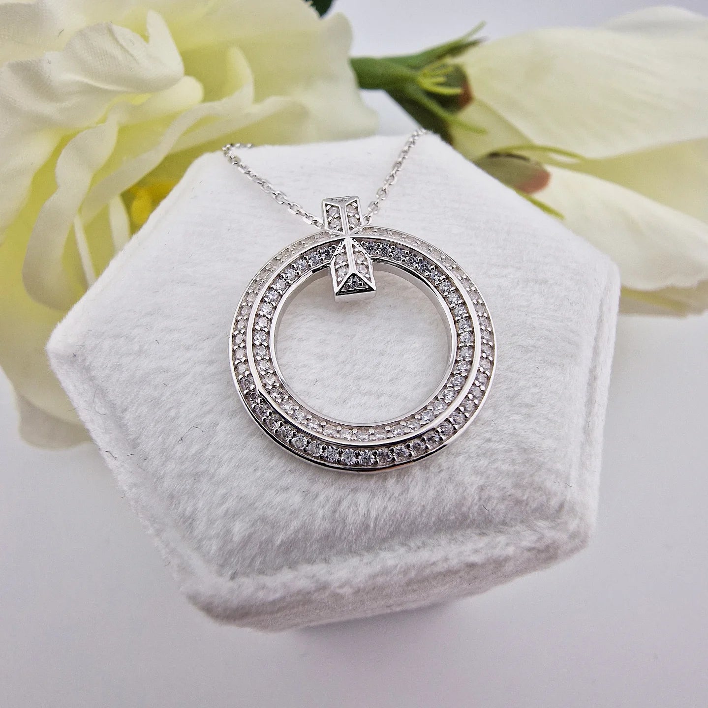 925 Sterling Silver Cz Double Row Circle Of Life Pendant with Chain
