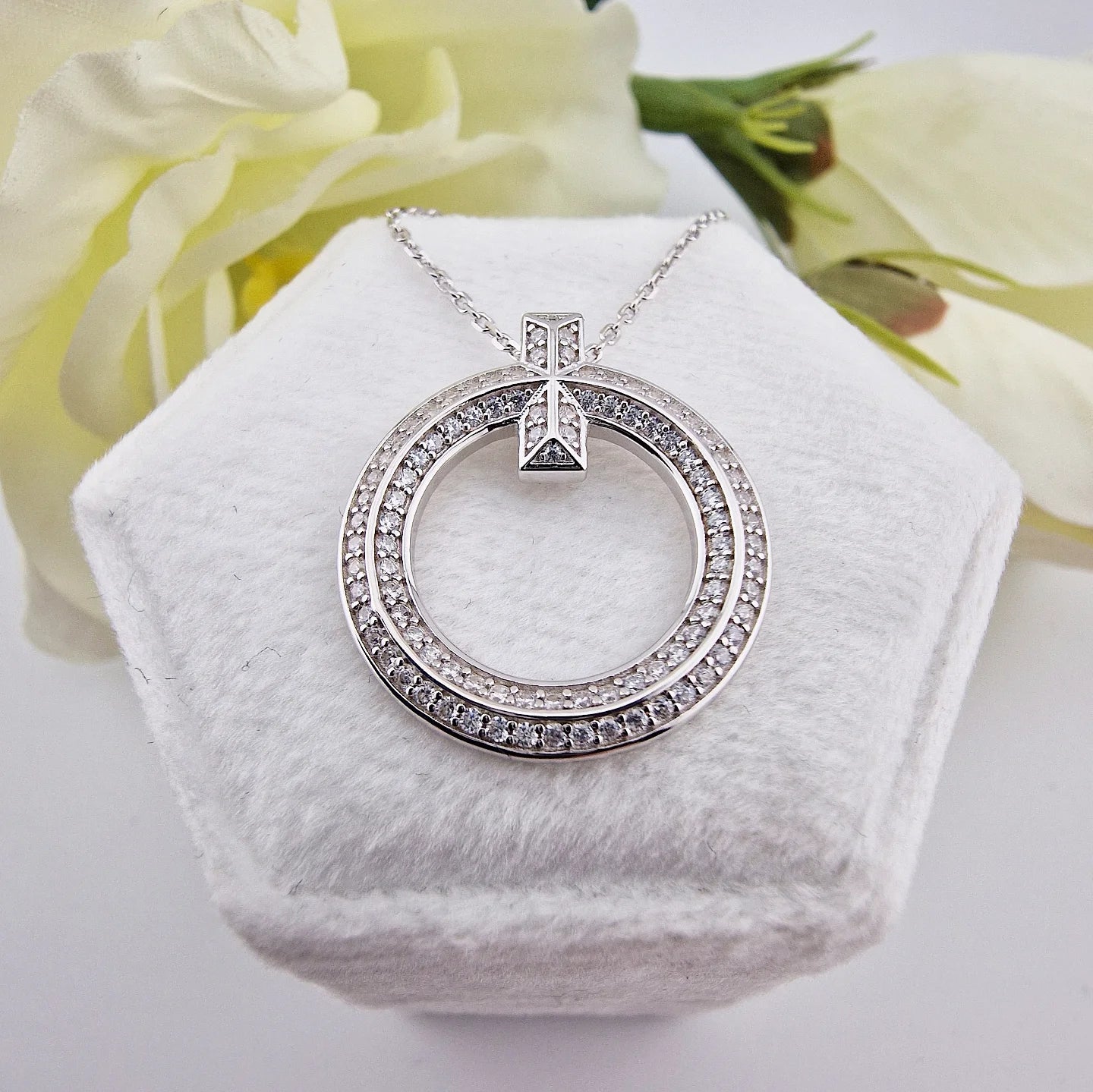 925 Sterling Silver Cz Double Row Circle Of Life Pendant with Chain