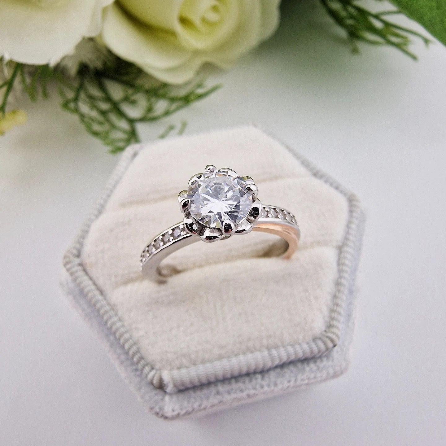 925 Sterling Silver 6mm Round Cz Fancy Set Two Tone Ladies Solitaire Ring