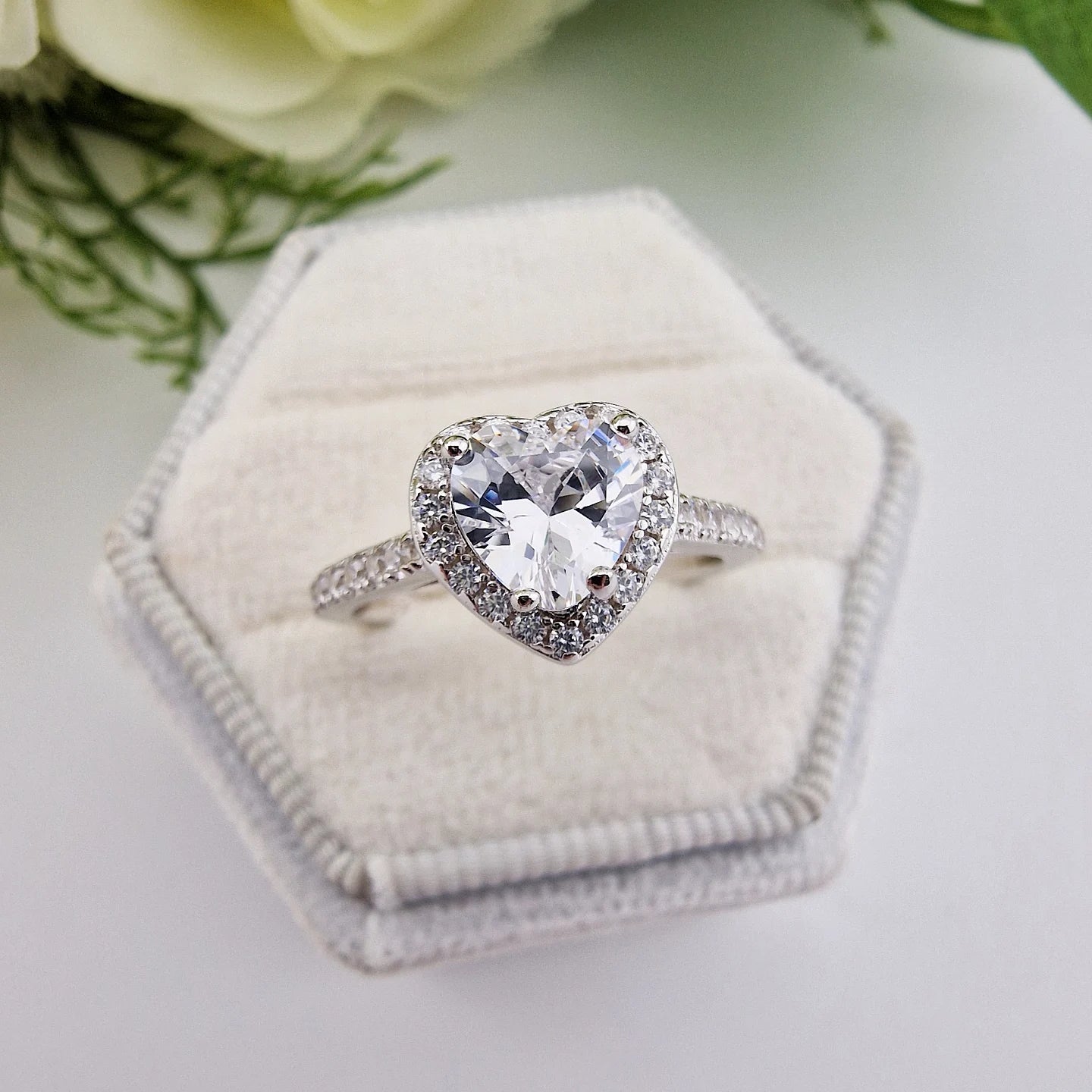 925 Sterling Silver Cz Heart Halo Ladies Ring