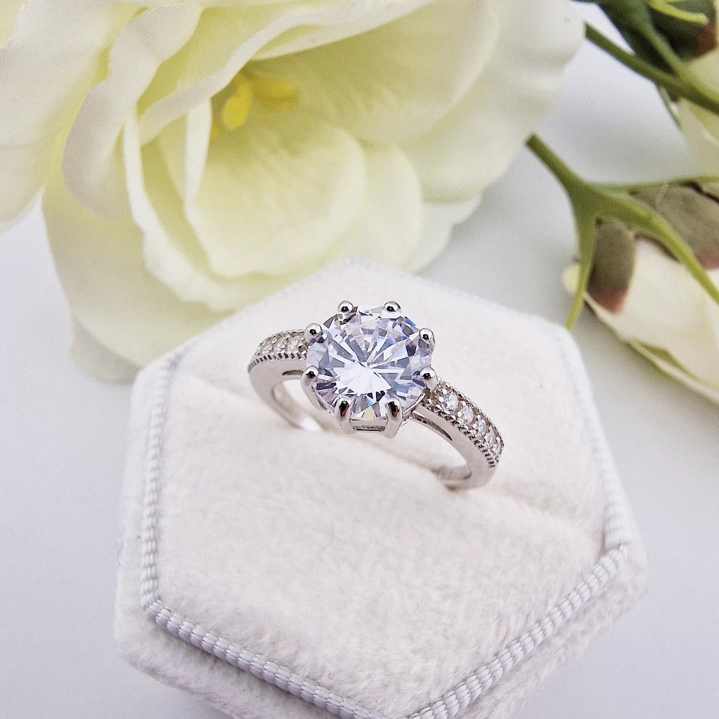 925 Sterling Silver 6 Prong Round Cz Ladies Solitaire Ring