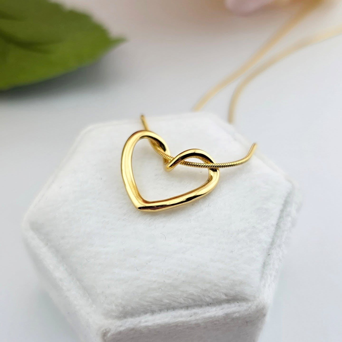 Gold-Tone Stainless Steel – Minimalist Open Heart Necklace