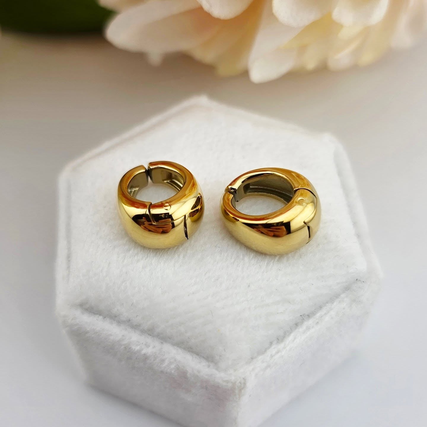 Gold-Tone Stainless Steel – Chunky Clip-On Hoop Earrings