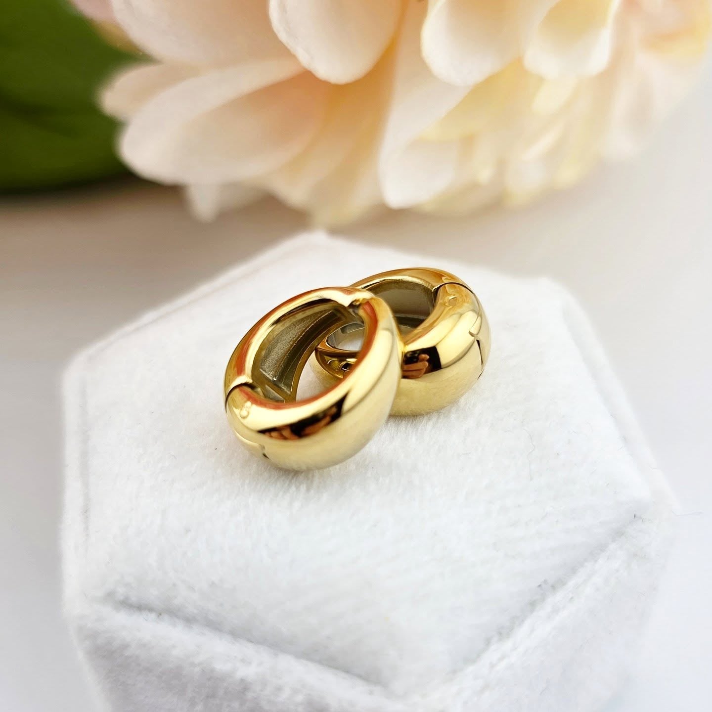 Gold-Tone Stainless Steel – Chunky Clip-On Hoop Earrings